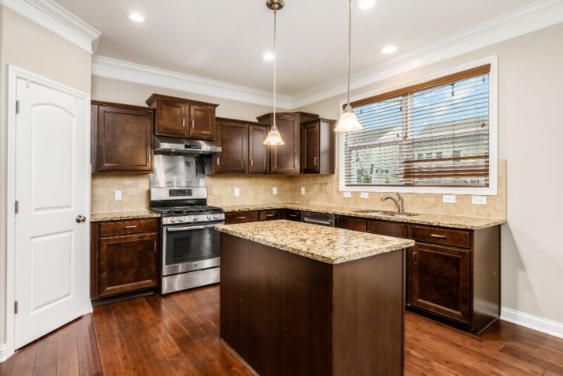 Building Photo - 294 McElhinny Ln