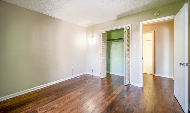 Building Photo - Updated two-bedroom, two-bathroom condo in...