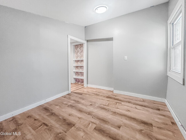 Building Photo - 196 Luzerne Rd