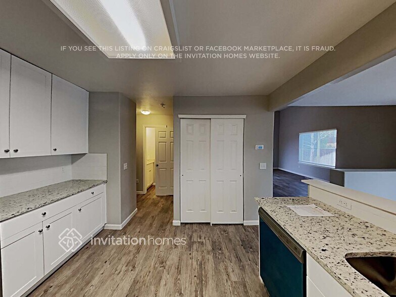 Building Photo - 3686 S Quatar Way