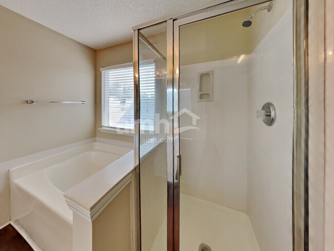 Building Photo - 6333 Goldenblush Cir