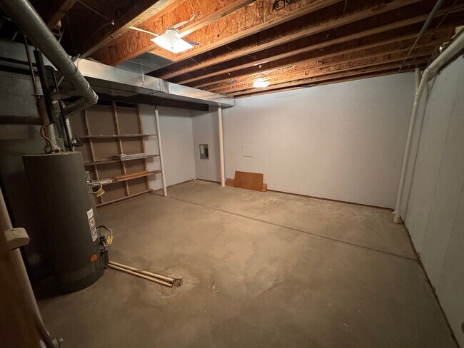 Building Photo - Spacious 4-Bed 3-Bathroom House in North Fort Collins