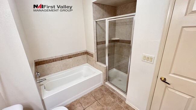 Building Photo - **Move In Special Half off first months re...