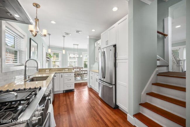 Building Photo - 50 Waverly Pl