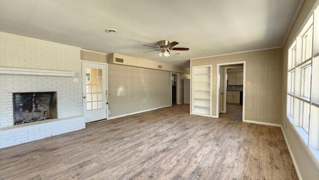 Building Photo - 4319 40th St