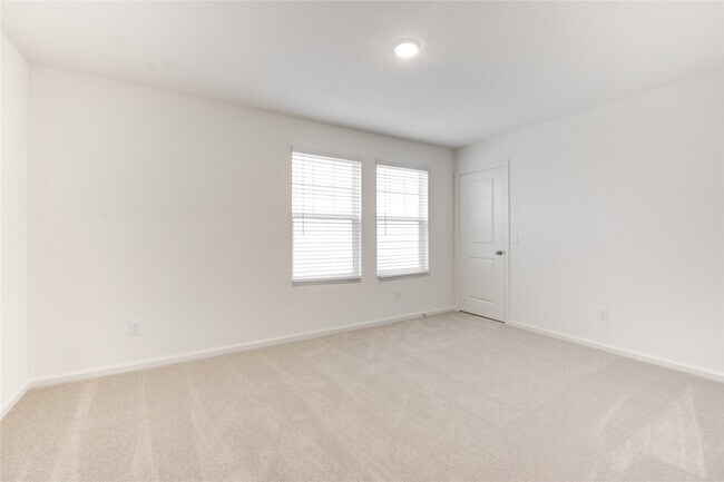 Building Photo - 8815 Vacek Xing Wy