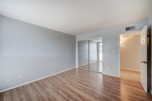 Building Photo - Ready to View Now! Arcadia Lite - 2 bedroom/1 Bath- Adorable Condo and Community-W/T/S are included!