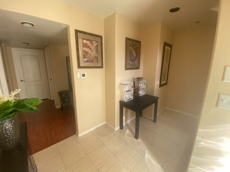 Building Photo - 261 Cottonwood Dr