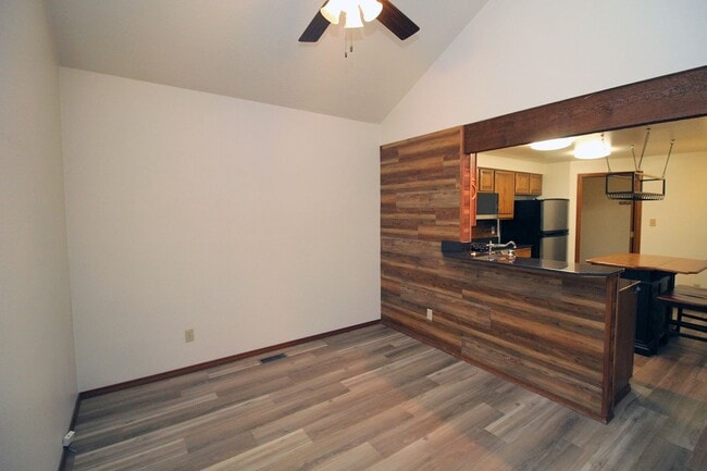 Building Photo - 13360 SW Gallop Ct