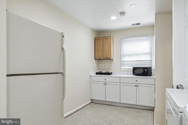 Building Photo - 12735 Lighthouse Ln