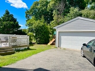 Building Photo - 15 Century St