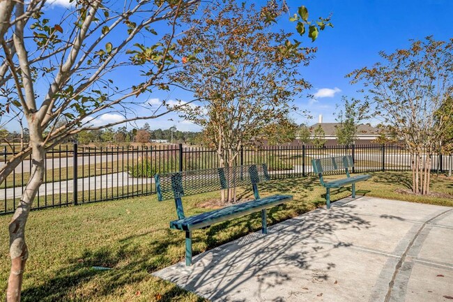 Building Photo - 16454 Blossom Grv Dr