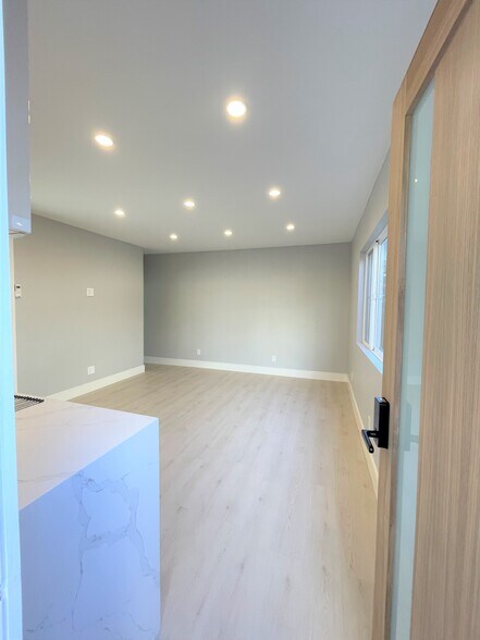 Building Photo - 36 Paloma Ave