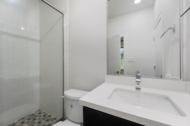 Building Photo - 3141 Leeland St