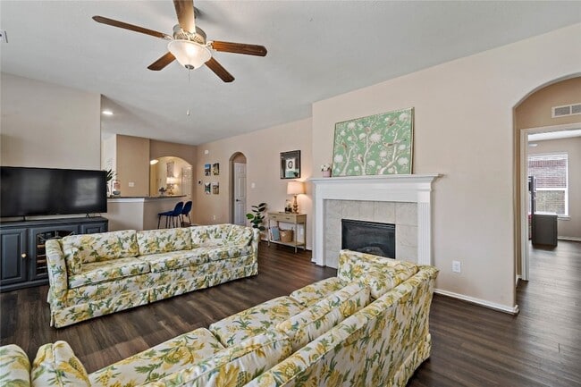 Building Photo - 13601 May Pine Ct