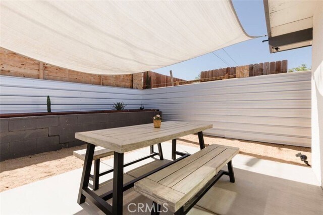 Building Photo - 61495 La Jolla Dr