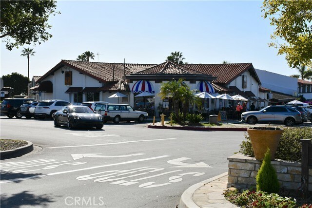 Building Photo - 2120 Palos Verdes Dr W