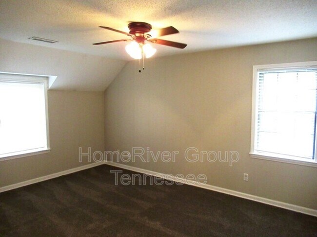 Building Photo - 3255 Covington Pike