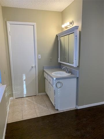 Building Photo - 5410 Kings Mnr Dr