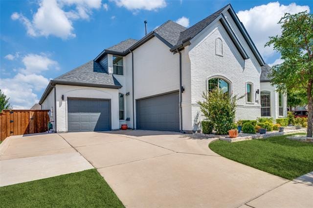 Building Photo - 741 Almeda Dr
