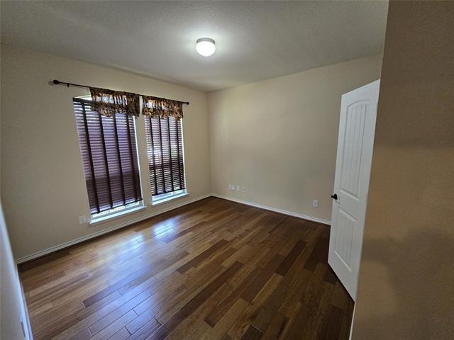 Building Photo - 1437 Tudor Dr