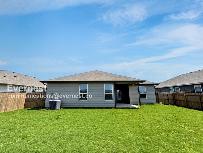 Building Photo - 8503 Glade Dr