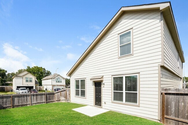 Building Photo - 4831 Giant Sequoia Way