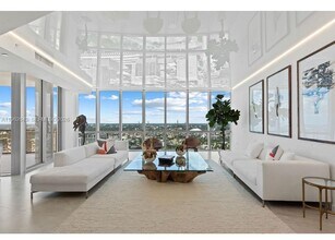 Building Photo - 851 NE 1st Ave