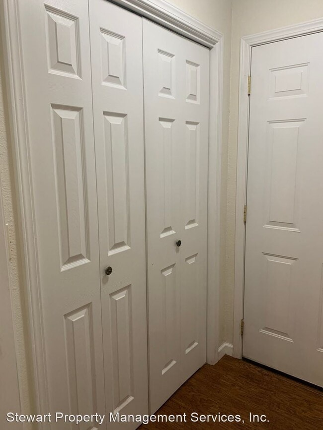 Building Photo - 3 br, 2 bath House - 7229 Ruth Drive