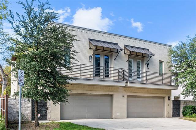 Building Photo - 406 Foch St