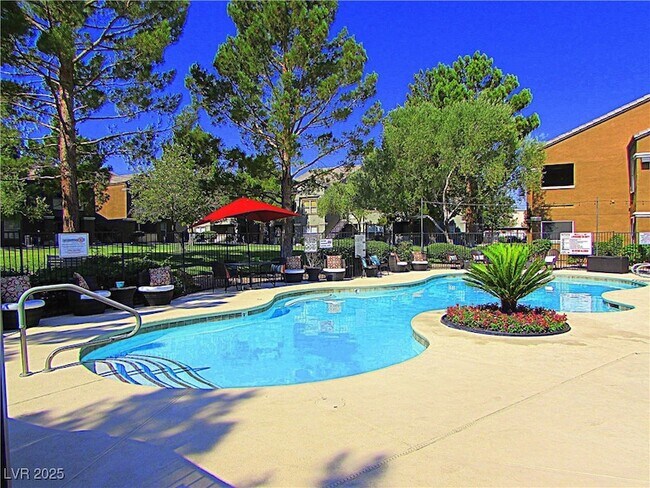 Building Photo - 555 E Silverado Ranch Blvd