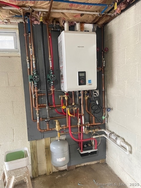 Building Photo - 156 Triangle St