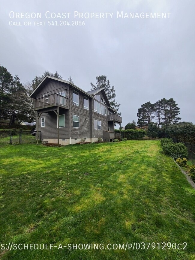 Building Photo - 961 NW Lanai Loop