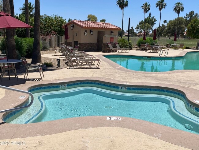 Building Photo - 11115 E Bellflower Ct