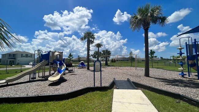 Building Photo - Unfurnished Annual Rental