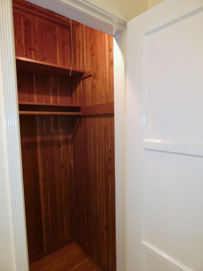 Building Photo - *Available NOW in Whittier!*