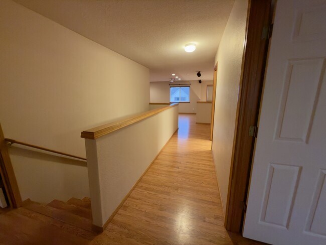 Building Photo - 5124 NW Crady Ln