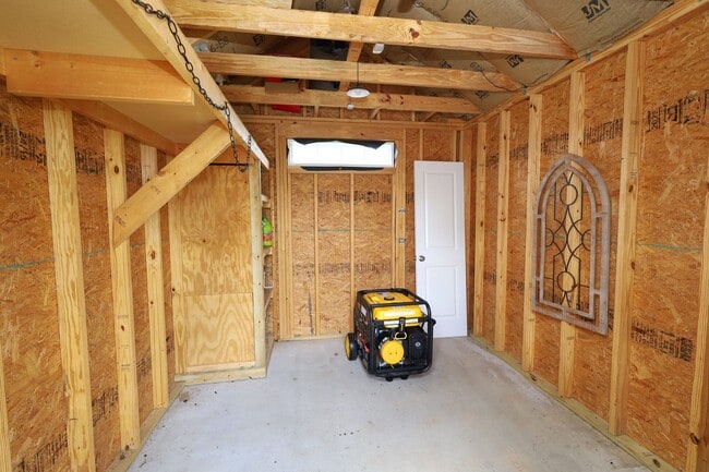 Building Photo - 121 Floyd Mcneal Dr