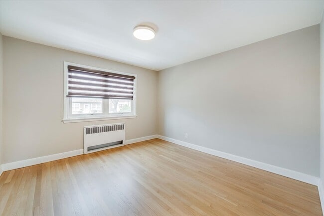 Building Photo - Entire House Rental