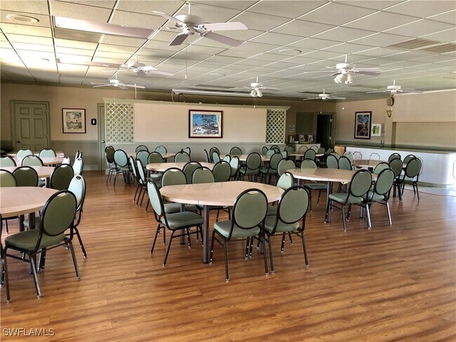 Building Photo - 4345 27th Ct SW