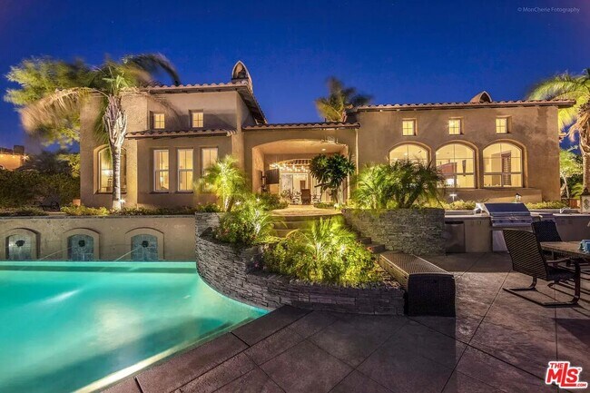 Building Photo - 14 Via Santa Velera