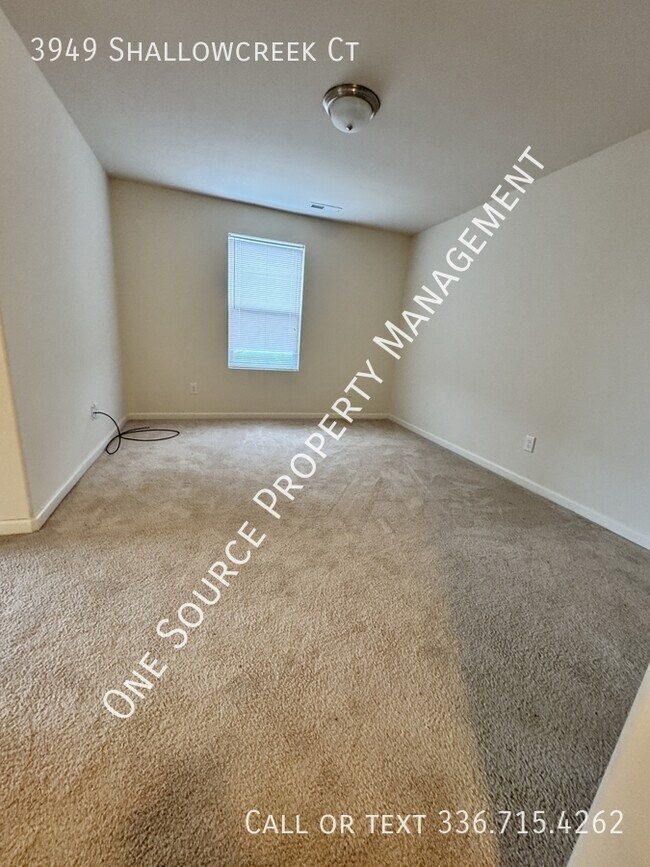 Building Photo - 3949 Shallowcreek Ct