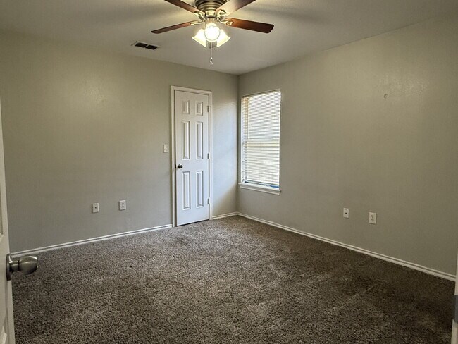Building Photo - Three bedrooms. Three bathrooms. Zero compromises!