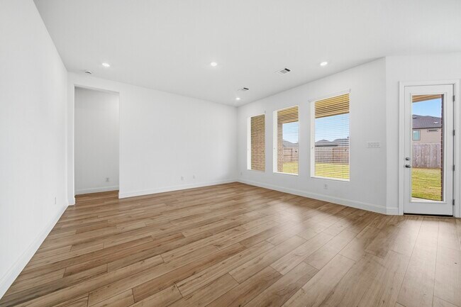 Building Photo - 4619 Sleepy Retreat Trl