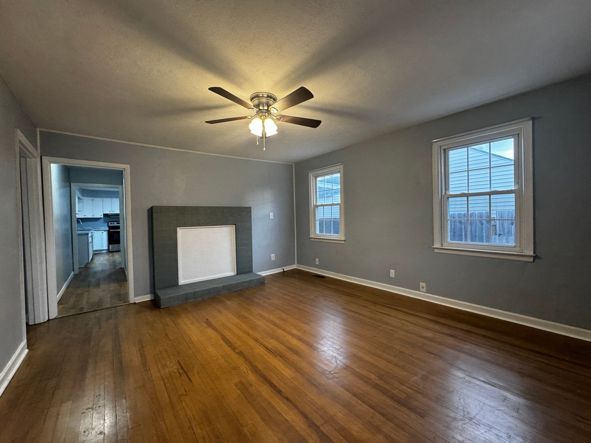 Building Photo - 937 Shamrock Ave