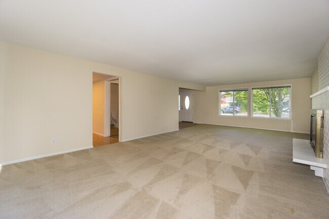 Building Photo - 14829 SE 170th St