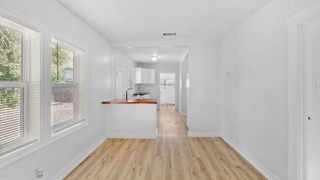 Building Photo - 2026 22nd St S