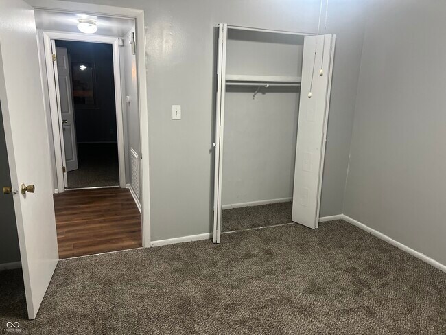 Building Photo - 311 Elmead Ct