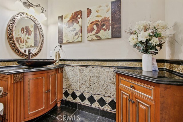 Building Photo - 1117 Encanto Dr