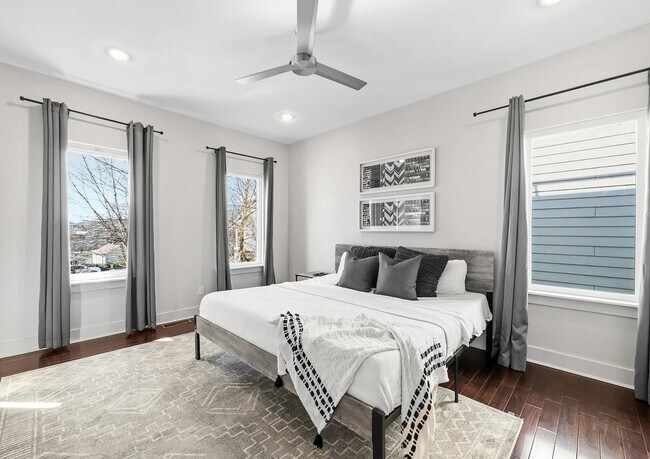 Building Photo - 1240 2nd Ave S